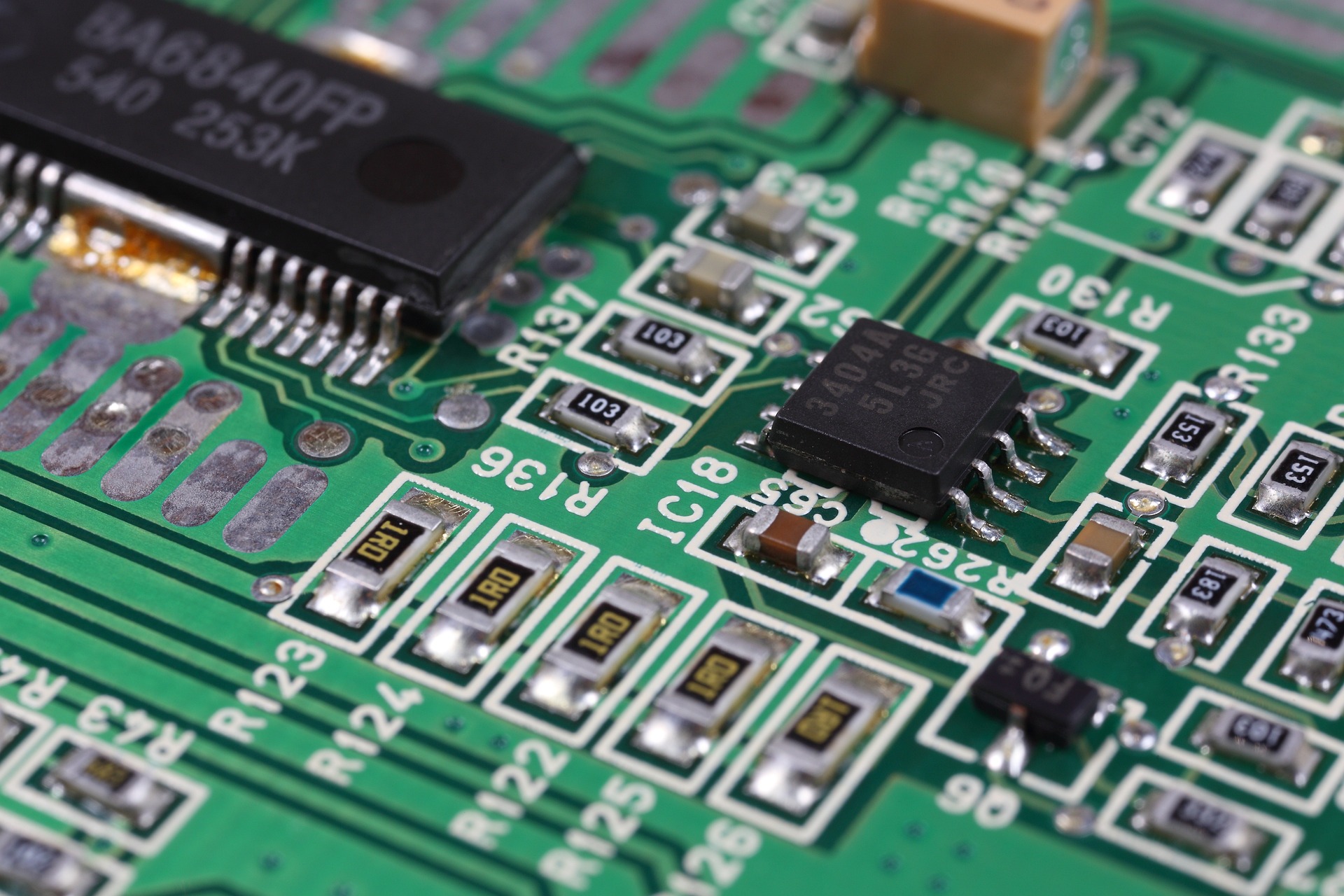 PCB 08