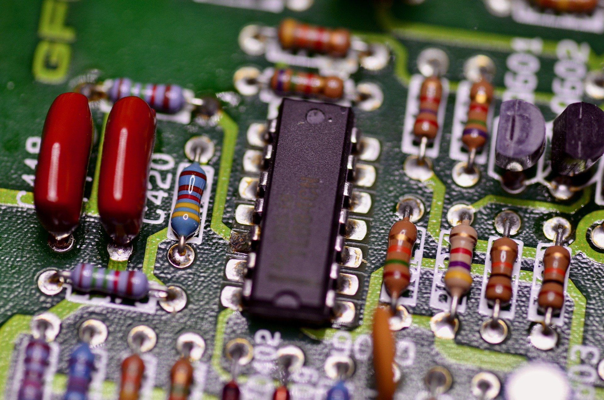 PCB 09